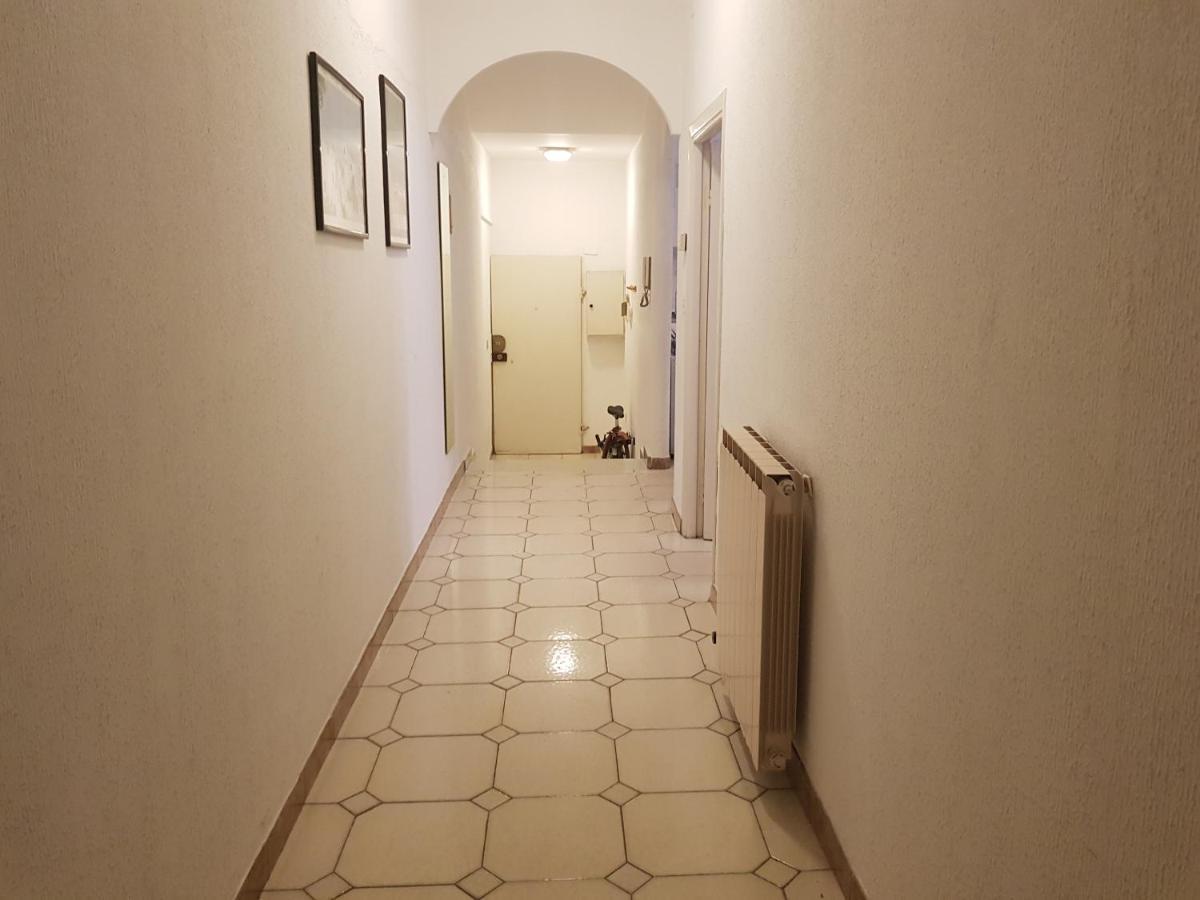 Holiday In Pietra Ligure Exterior foto