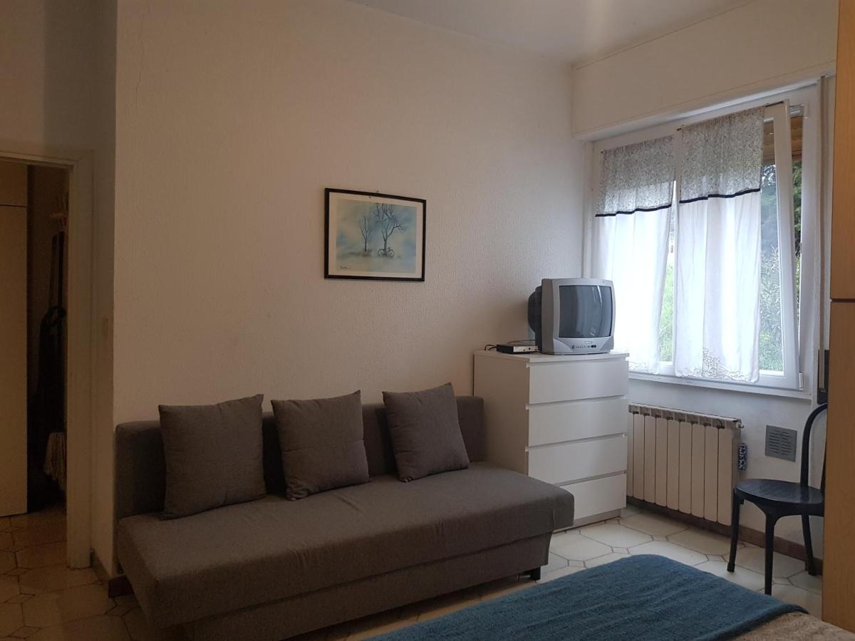 Holiday In Pietra Ligure Exterior foto
