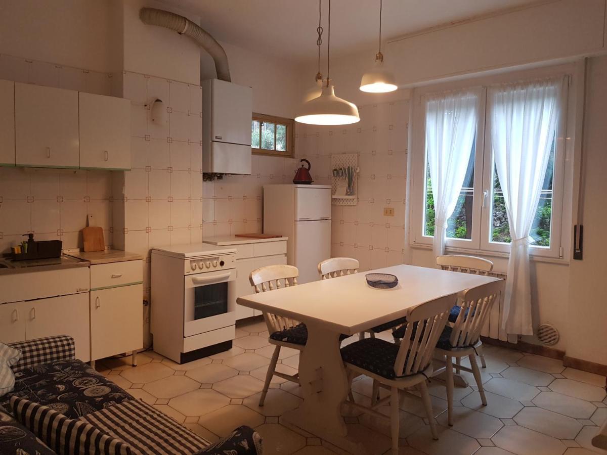 Holiday In Pietra Ligure Exterior foto